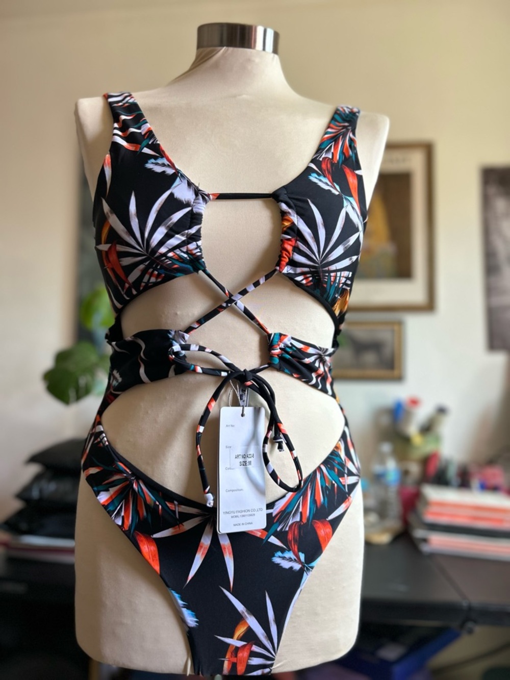 Yira one piece swimsuit black size Med - Picture 9 of 11